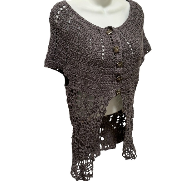 Hand Made Gray Crochet Sweater Vest Unique Buttons Sz S-M Boho Artsy Hippy Fall - Picture 2 of 8